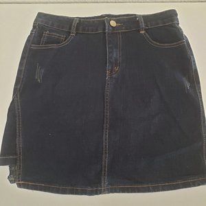 Blue Denim Snap Skirt Size L ( Sale 2 for $10 )